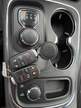 Dodge Durango R/T/FULL/DISTR/3xTV/ОБДУХВАНЕ/БАВНИ СКОРОСТИ | Auto.bg — изображение 11