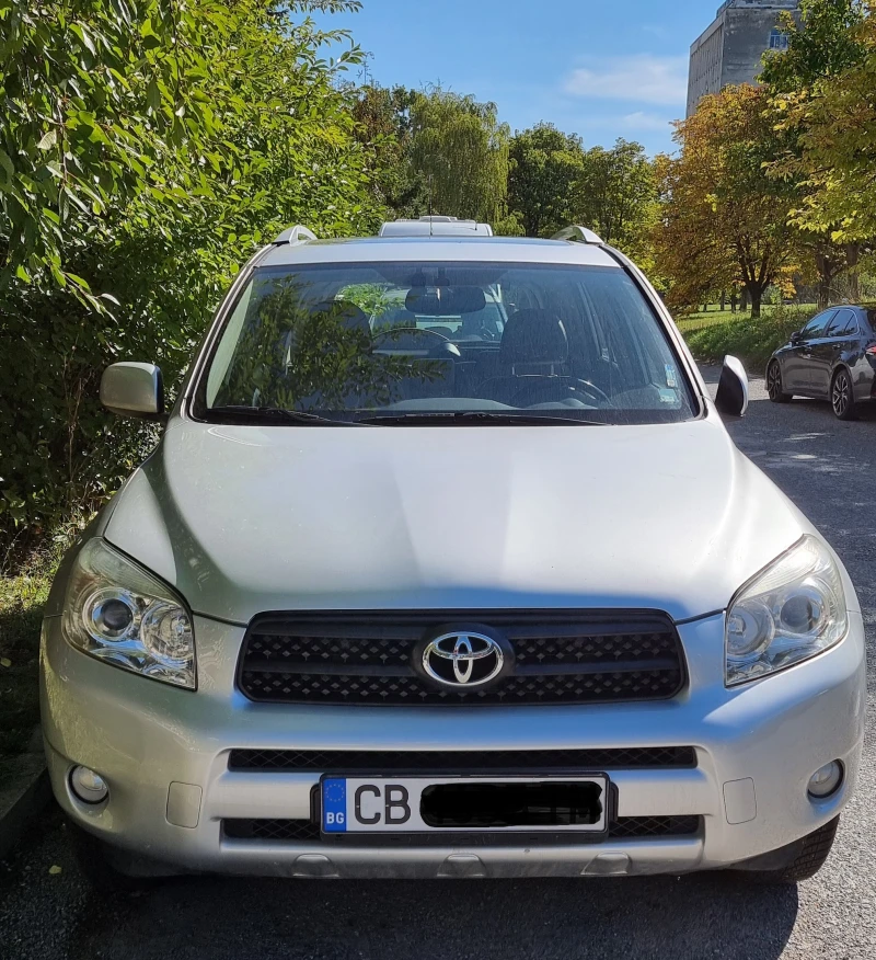 Toyota Rav4, снимка 1 - Автомобили и джипове - 47580015