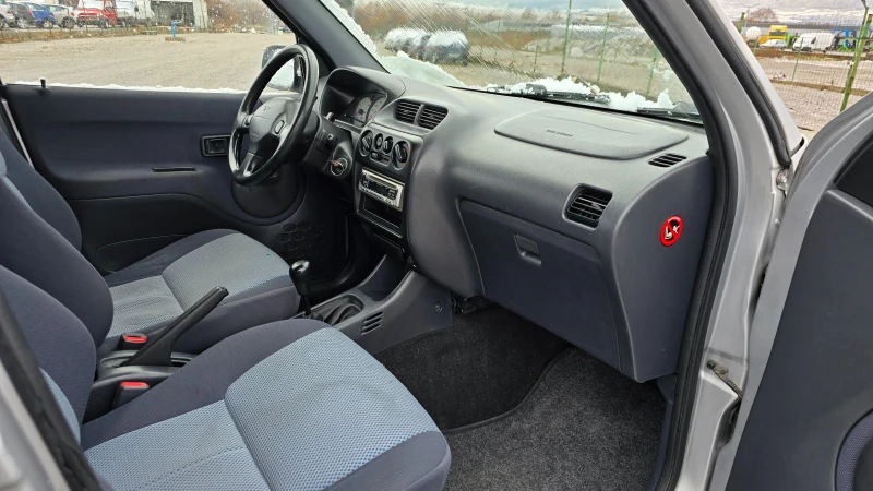 Daihatsu Terios 1.3 I, снимка 11 - Автомобили и джипове - 48637734