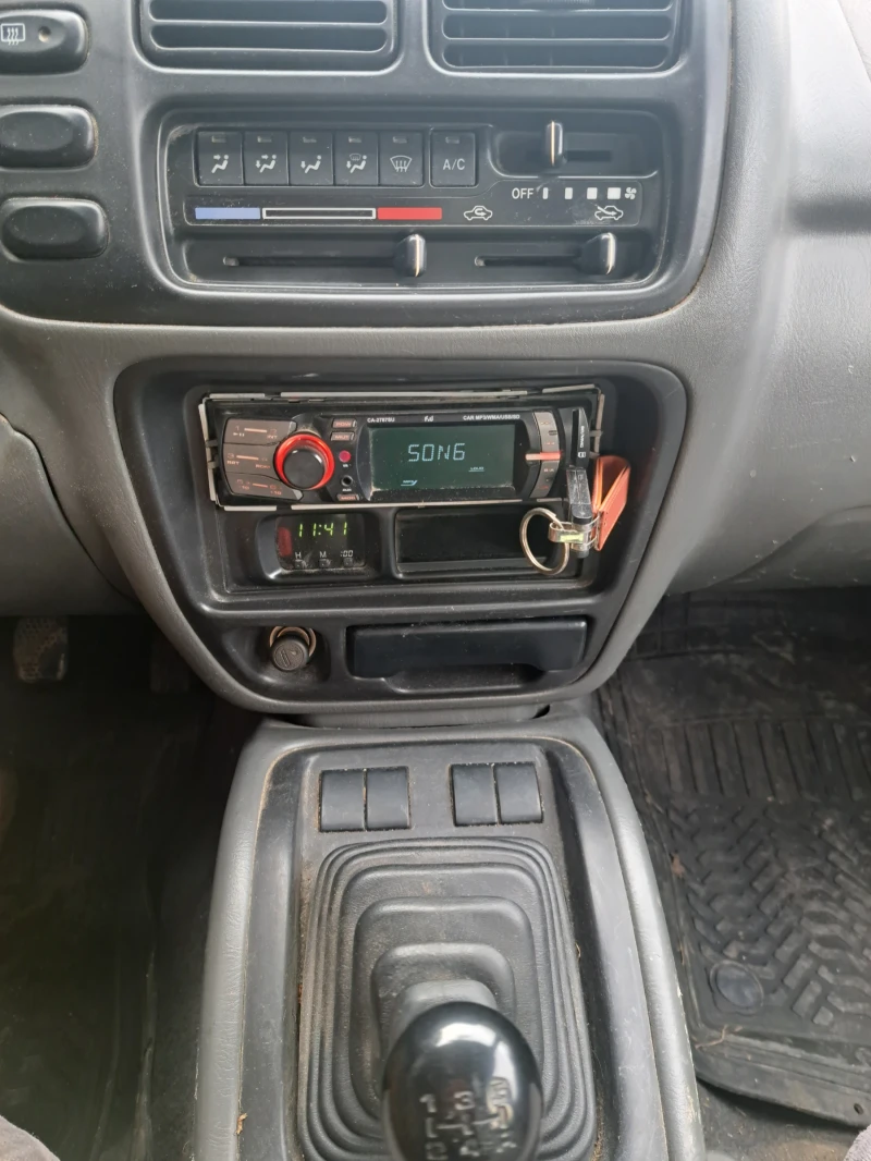 Suzuki Grand vitara, снимка 6 - Автомобили и джипове - 49258467