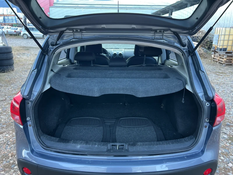 Nissan Qashqai 1.5dCi-106к.с./ Навигация/ Мулти-волан/ Италия, снимка 9 - Автомобили и джипове - 51945585