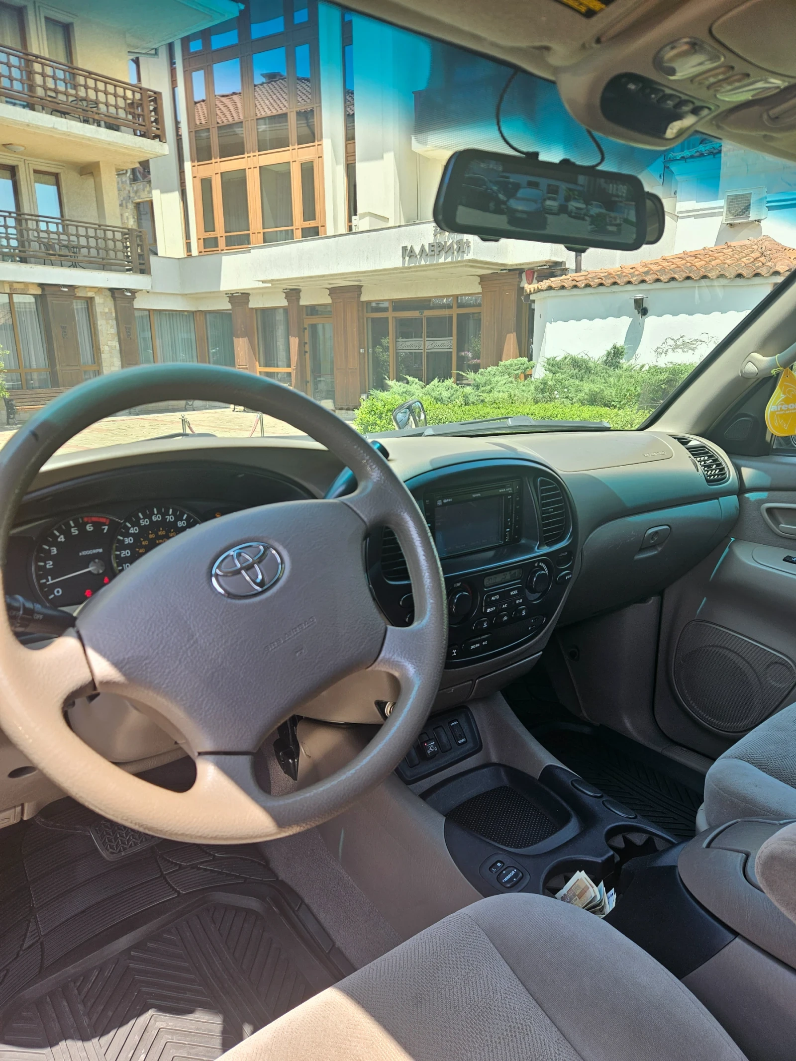 Toyota Sequoia 4.7 4x4 LPG - изображение 9