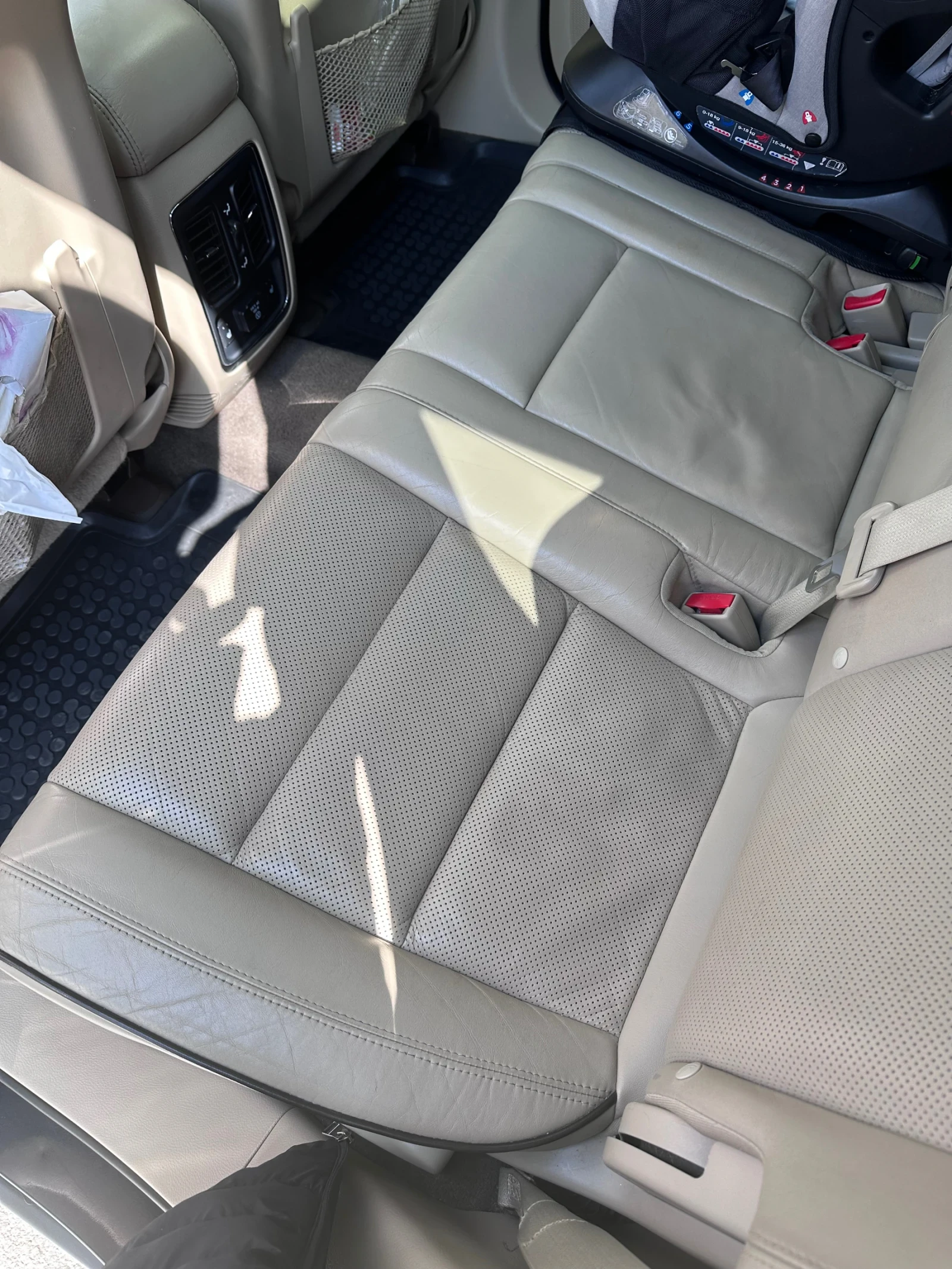 Jeep Grand cherokee Overland 5.7 Hemi/LPG, снимка 15 - Автомобили и джипове - 54185277