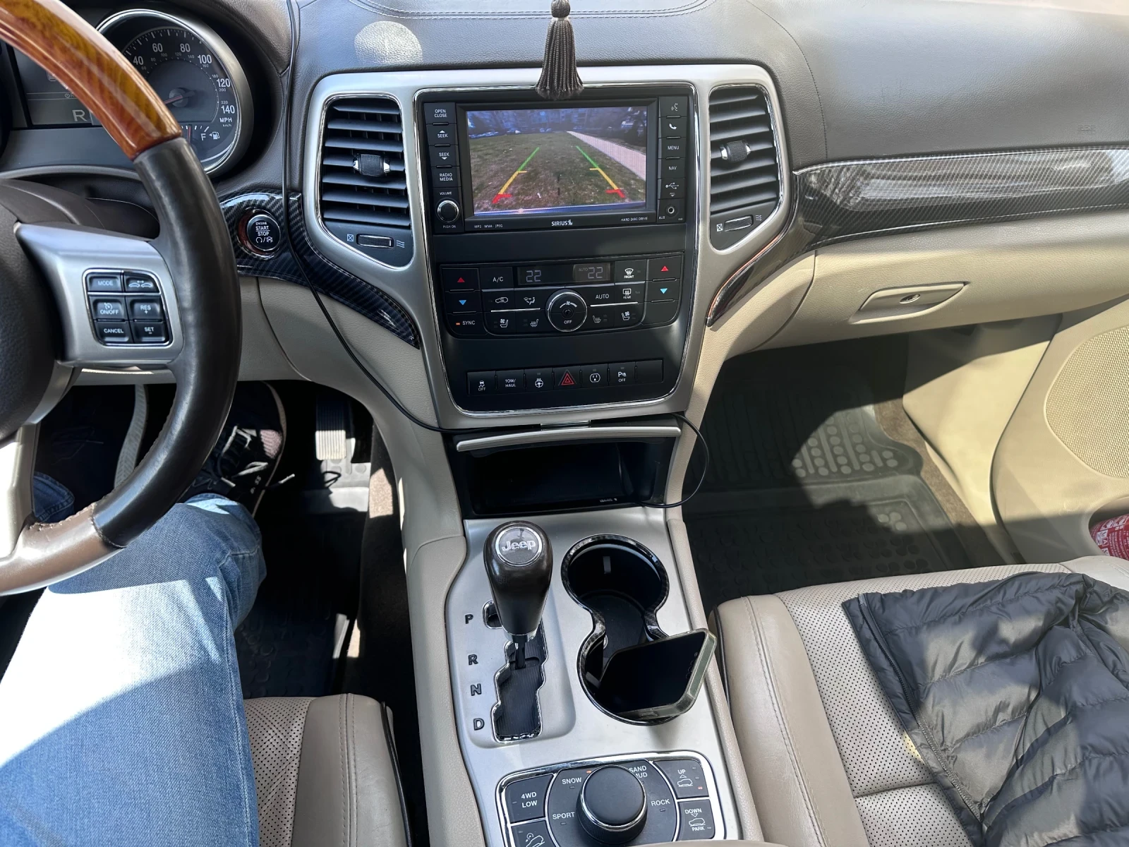 Jeep Grand cherokee Overland 5.7 Hemi/LPG, снимка 11 - Автомобили и джипове - 54185277
