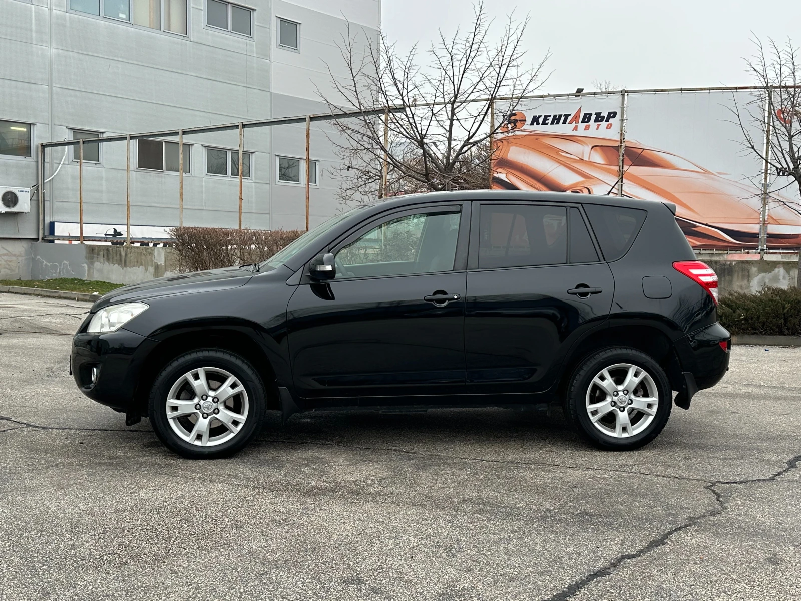 Toyota Rav4  - изображение 2