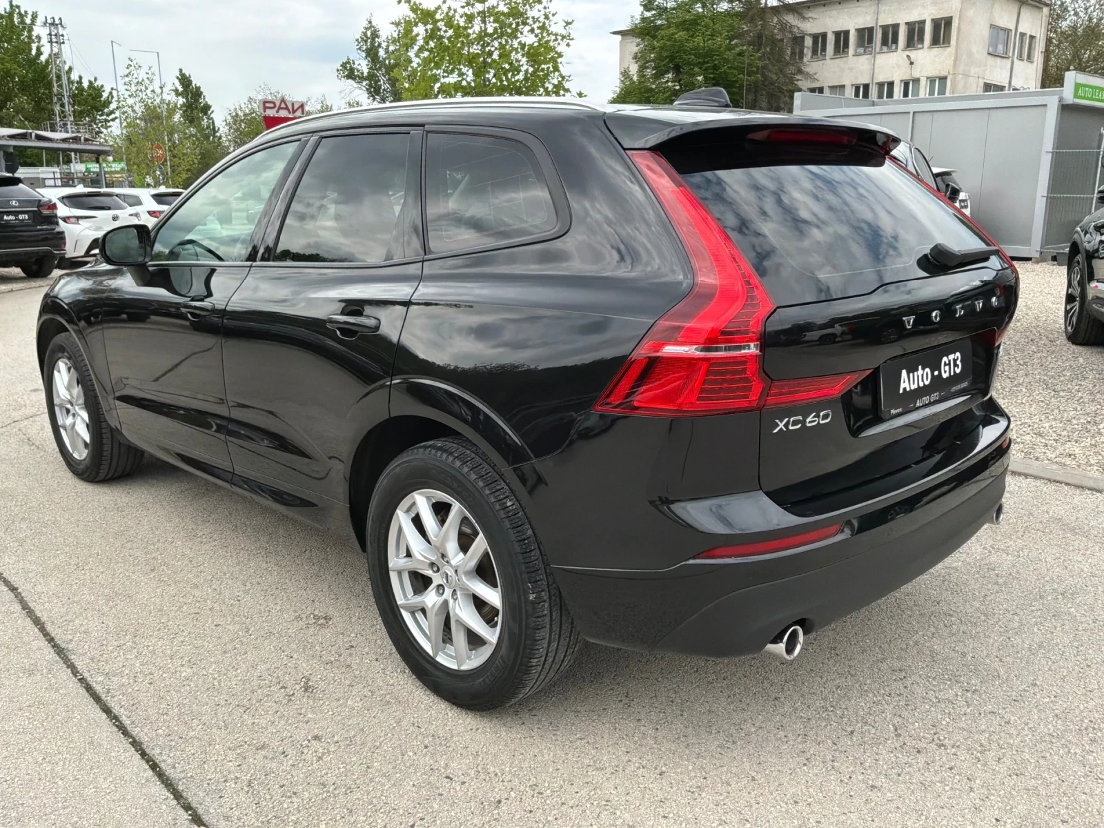 Volvo XC60 2.0D 190к.с HUD Кожа 8ск., снимка 6 - Автомобили и джипове - 53681886