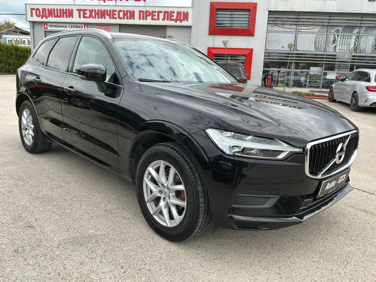 Volvo XC60 2.0D 190к.с HUD Кожа 8ск., снимка 3 - Автомобили и джипове - 53681886