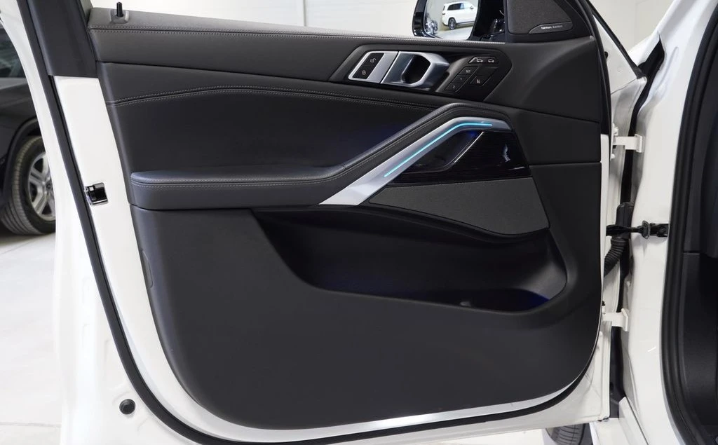 BMW X6 40d xDrive M-Sport, снимка 10 - Автомобили и джипове - 53716723