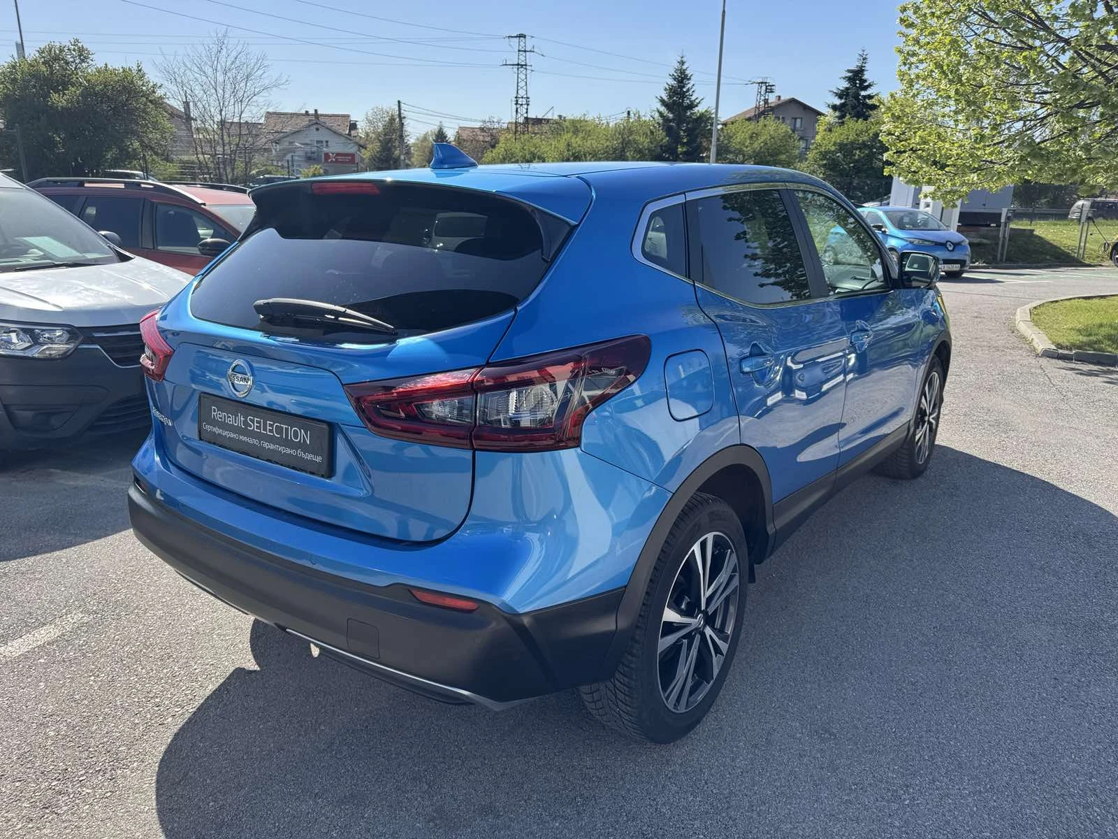 Nissan Qashqai 1.3 Tce, снимка 6 - Автомобили и джипове - 54343391
