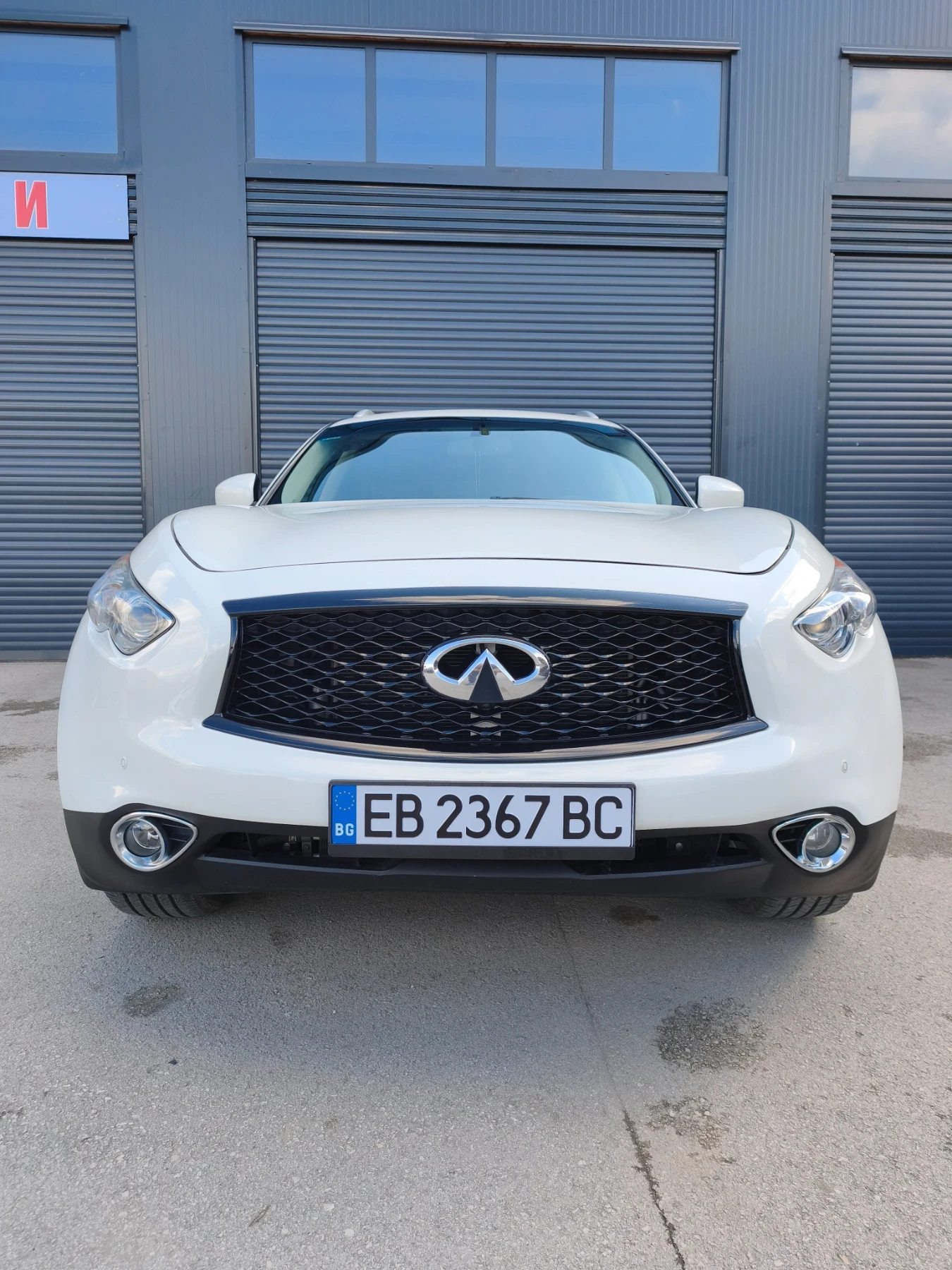 Infiniti QX70 3.7 AWD TOP, снимка 3 - Автомобили и джипове - 54492127
