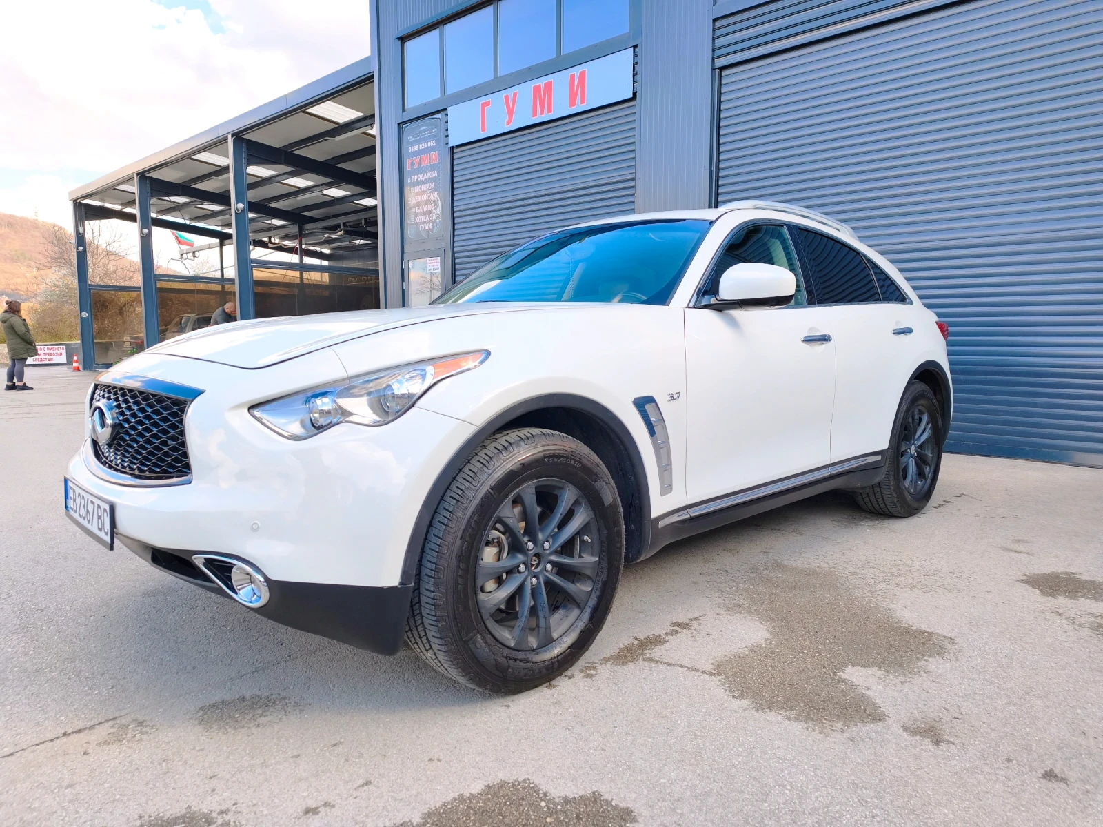 Infiniti QX70 3.7 AWD TOP