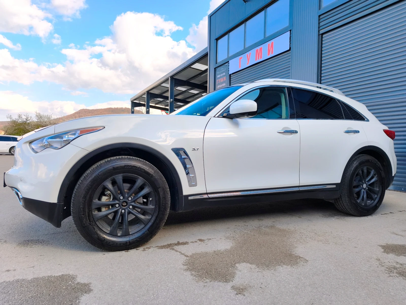 Infiniti QX70 3.7 AWD TOP, снимка 2 - Автомобили и джипове - 54492127