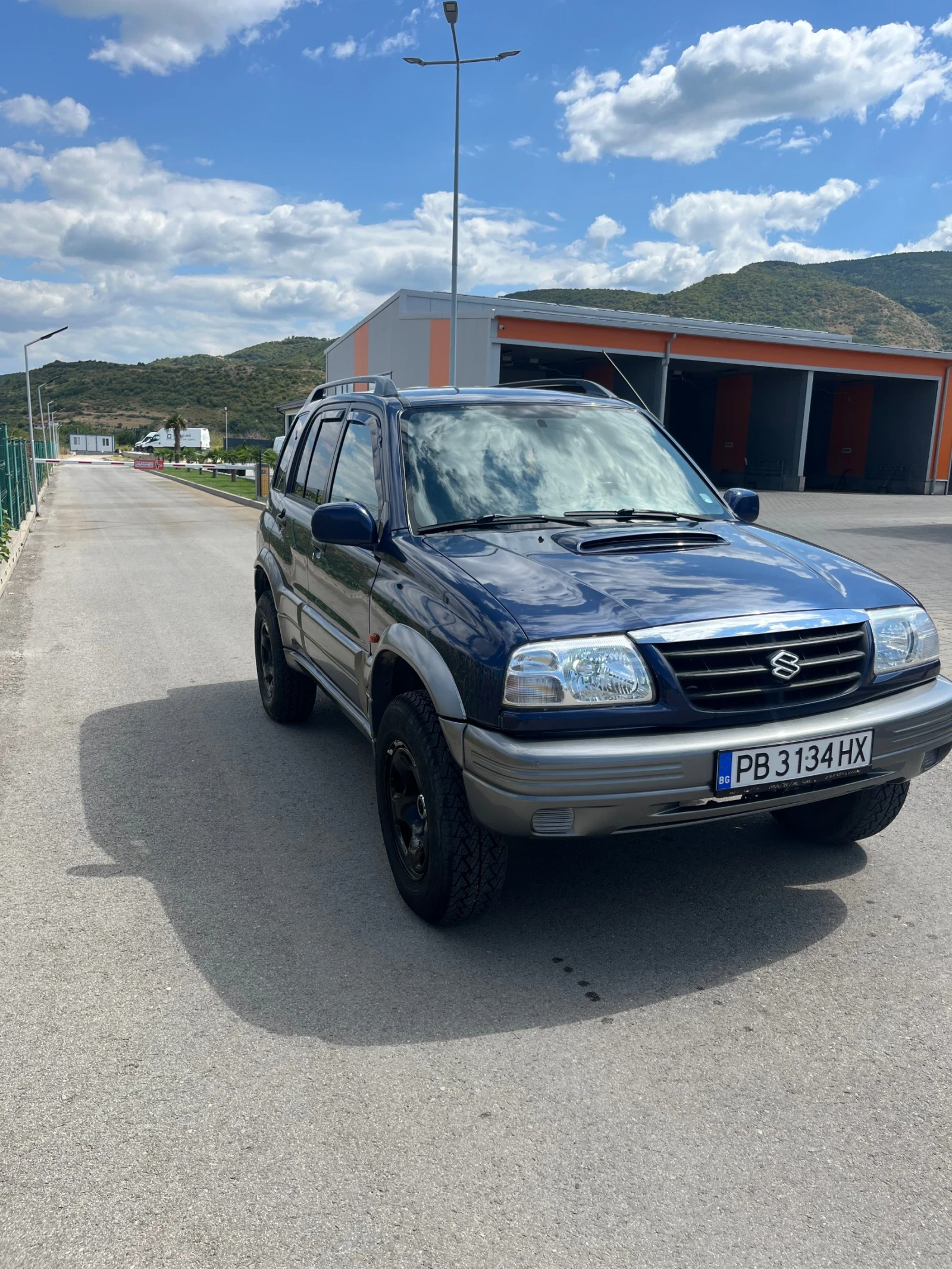Suzuki Grand vitara 2.0 HDI , снимка 3 - Автомобили и джипове - 55672867