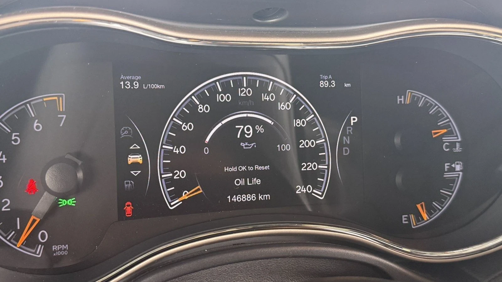 Jeep Grand cherokee Overland, снимка 10 - Автомобили и джипове - 55673950