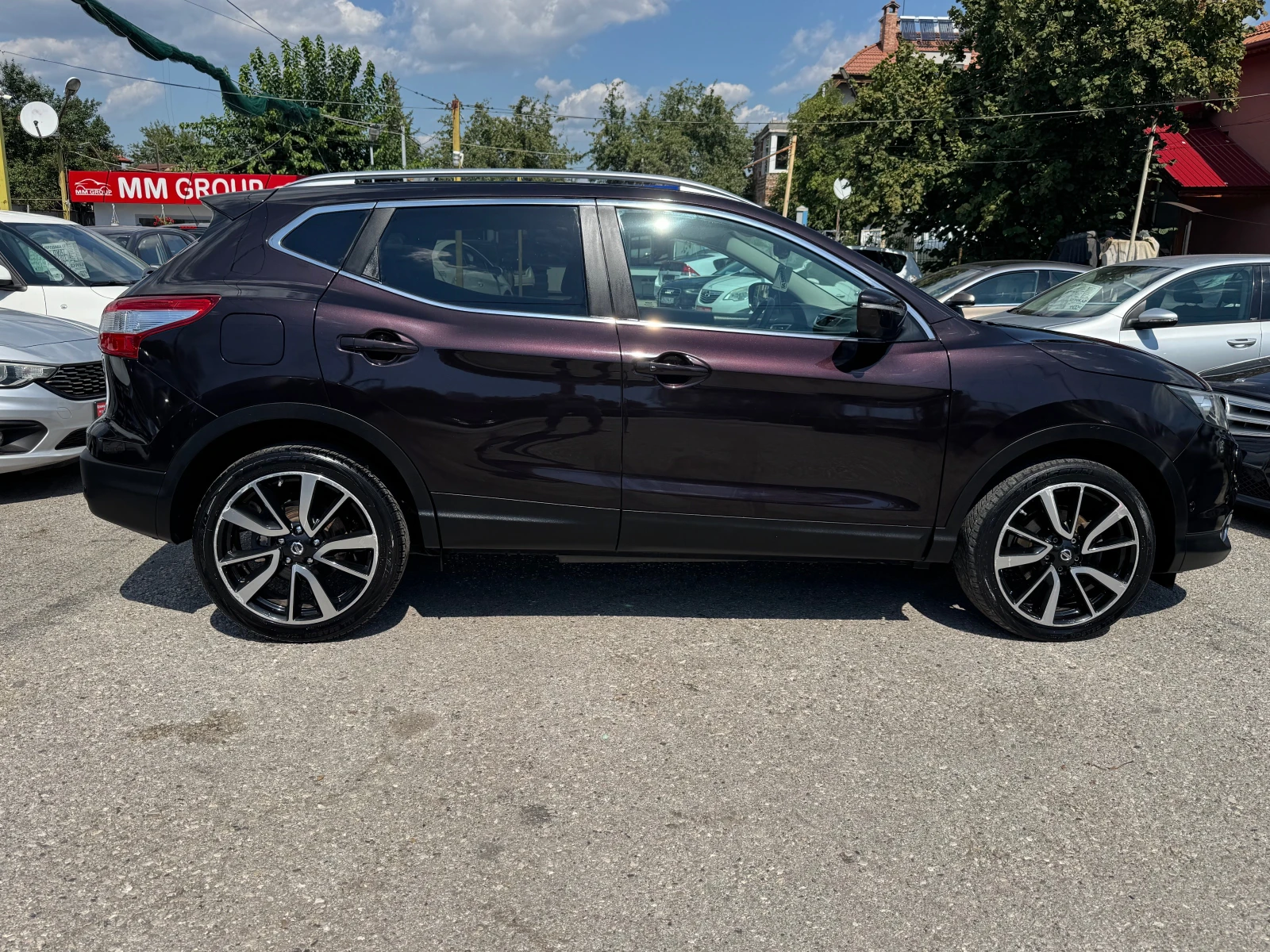 Nissan Qashqai 1.6DCI-TEKNA-КОЖА-ПАНОРАМА-360 КАМЕРА-ЛИЗИНГ, снимка 6 - Автомобили и джипове - 55843076