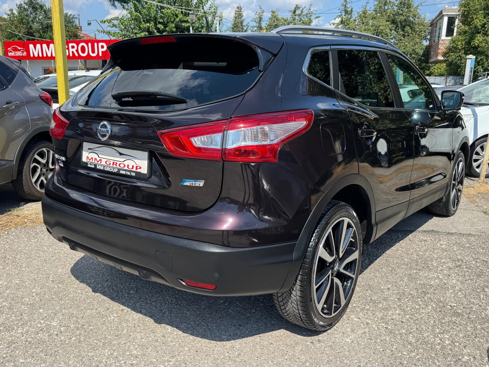 Nissan Qashqai 1.6DCI-TEKNA-КОЖА-ПАНОРАМА-360 КАМЕРА-ЛИЗИНГ, снимка 5 - Автомобили и джипове - 55843076
