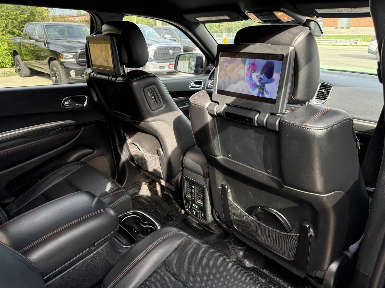 Dodge Durango R/T/FULL/DISTR/3xTV/ОБДУХВАНЕ/БАВНИ СКОРОСТИ, снимка 7 - Автомобили и джипове - 56040428