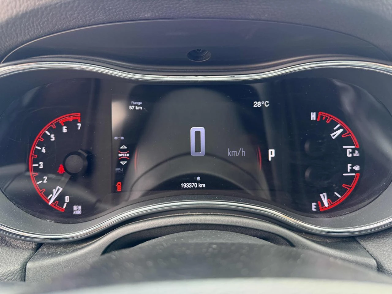 Dodge Durango R/T/FULL/DISTR/3xTV/ОБДУХВАНЕ/БАВНИ СКОРОСТИ, снимка 8 - Автомобили и джипове - 56040428
