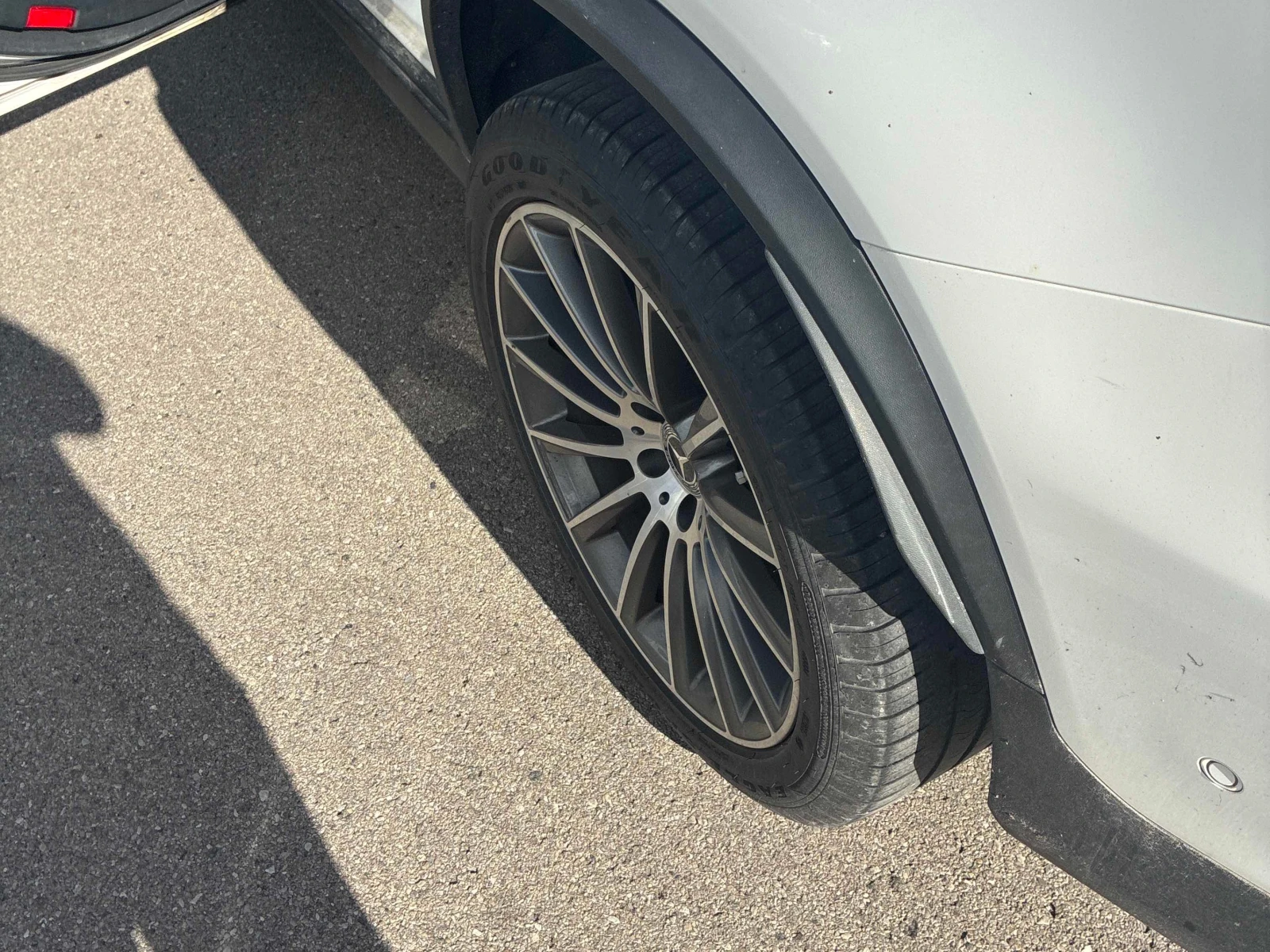 Mercedes-Benz GLC 300 COUPE * ГЛАВНО ПРЕДСТАВИТЕЛСТВО НА MERCEDES* , снимка 12 - Автомобили и джипове - 56108334