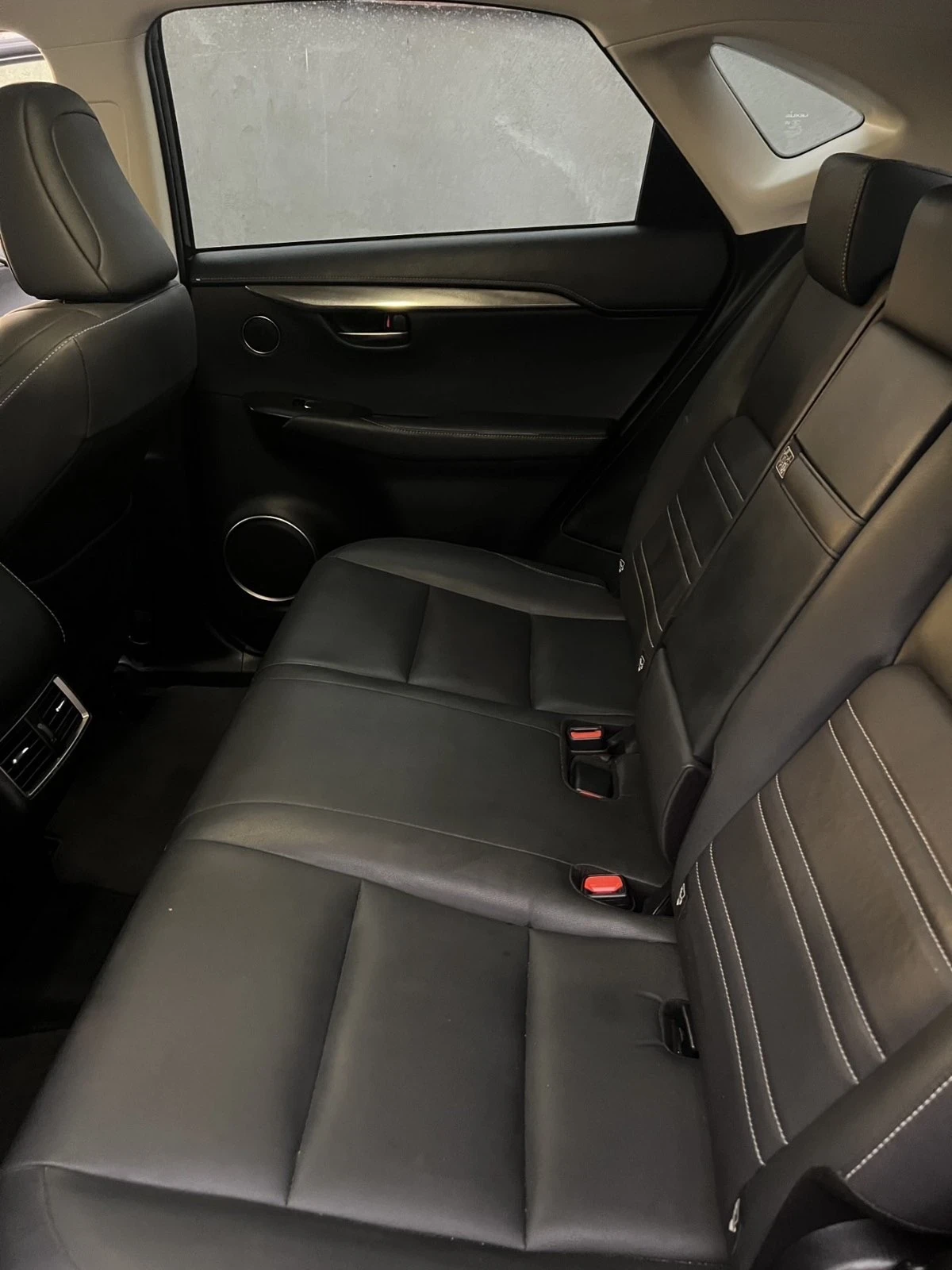 Lexus NX 300h, снимка 4 - Автомобили и джипове - 56121300