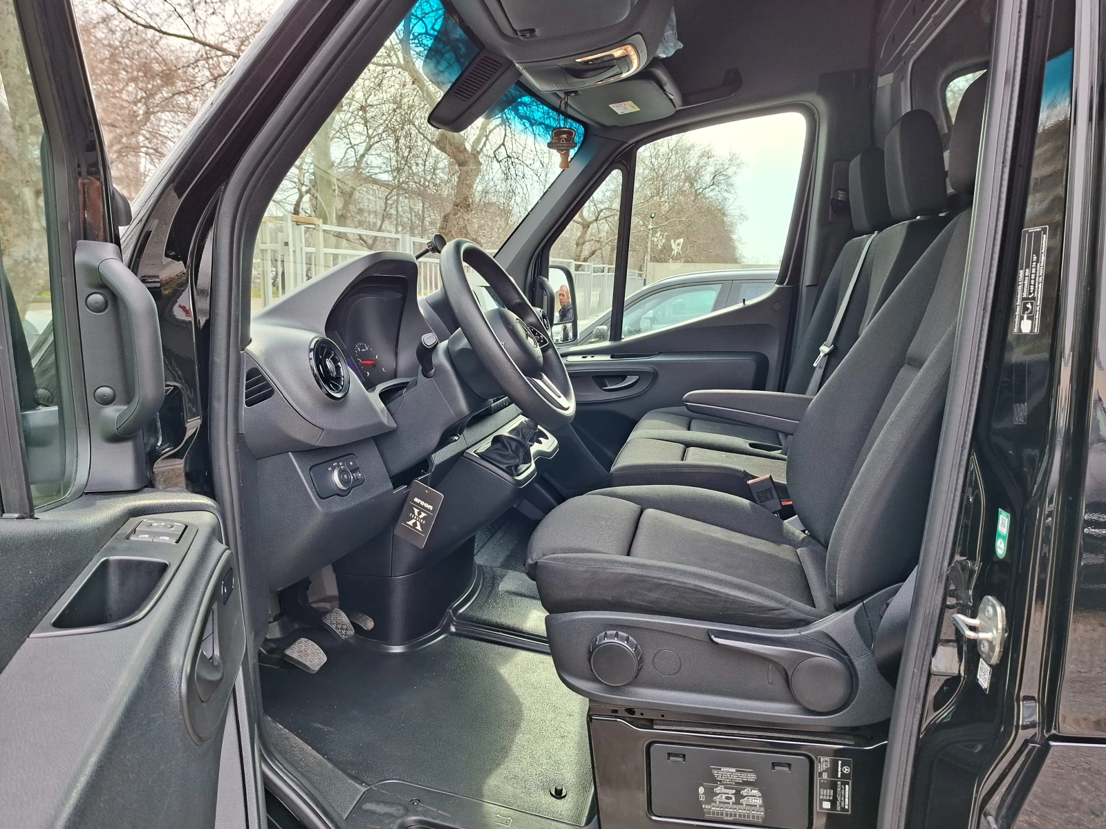 Mercedes-Benz Sprinter 317 КАТО НОВ - изображение 7