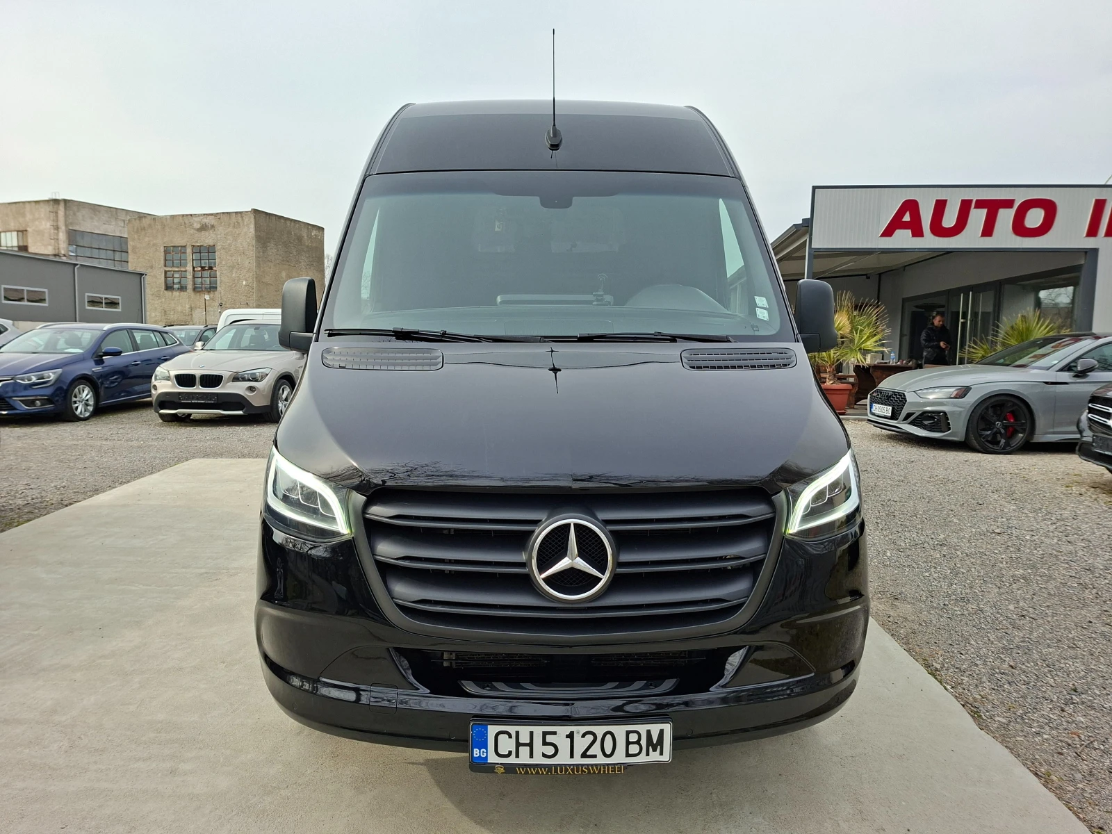 Mercedes-Benz Sprinter 317 КАТО НОВ - изображение 2