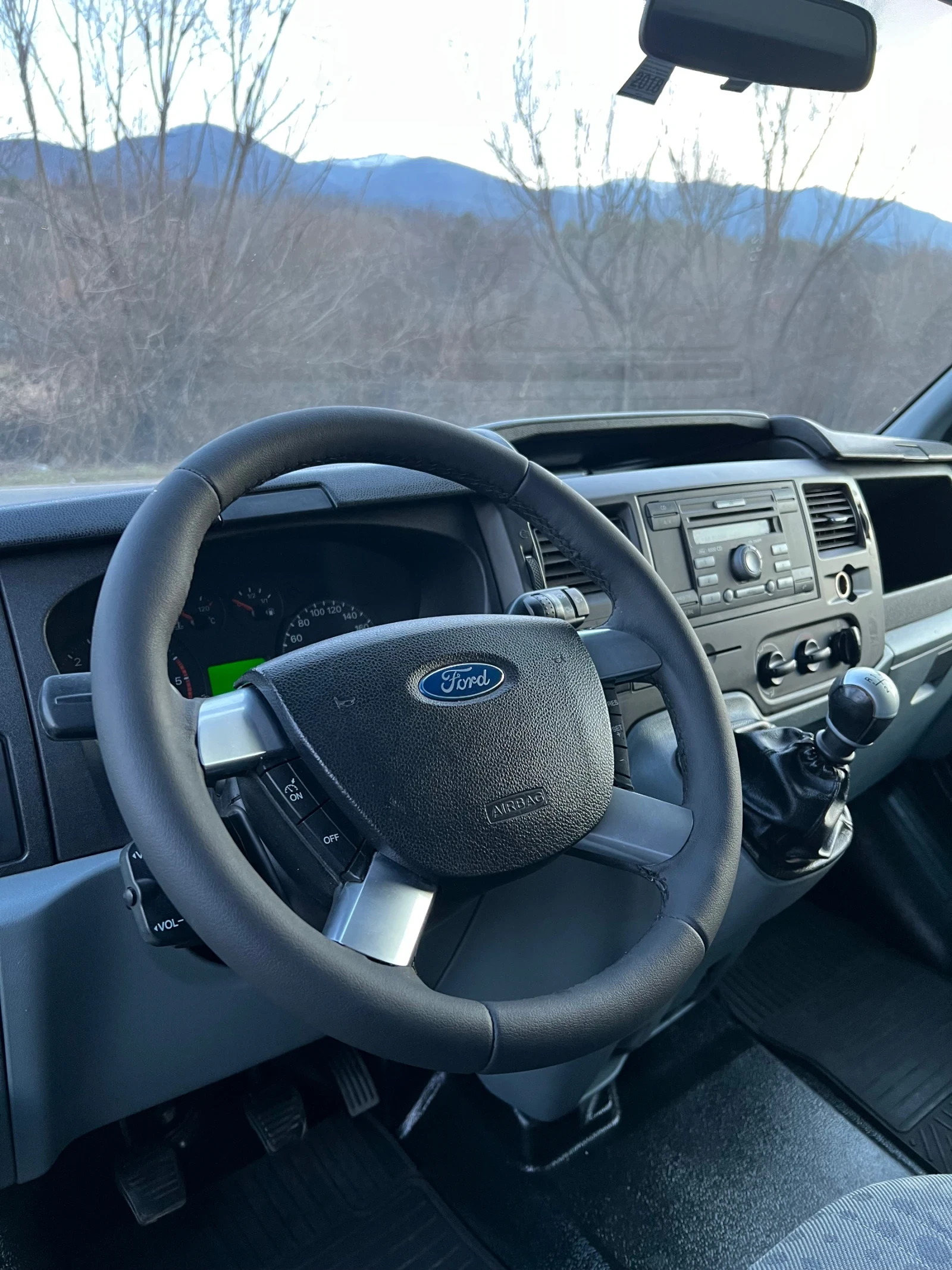 Ford Transit Климатик* 6ск.* 203хил.* Темпомат, снимка 9 - Бусове и автобуси - 53739383