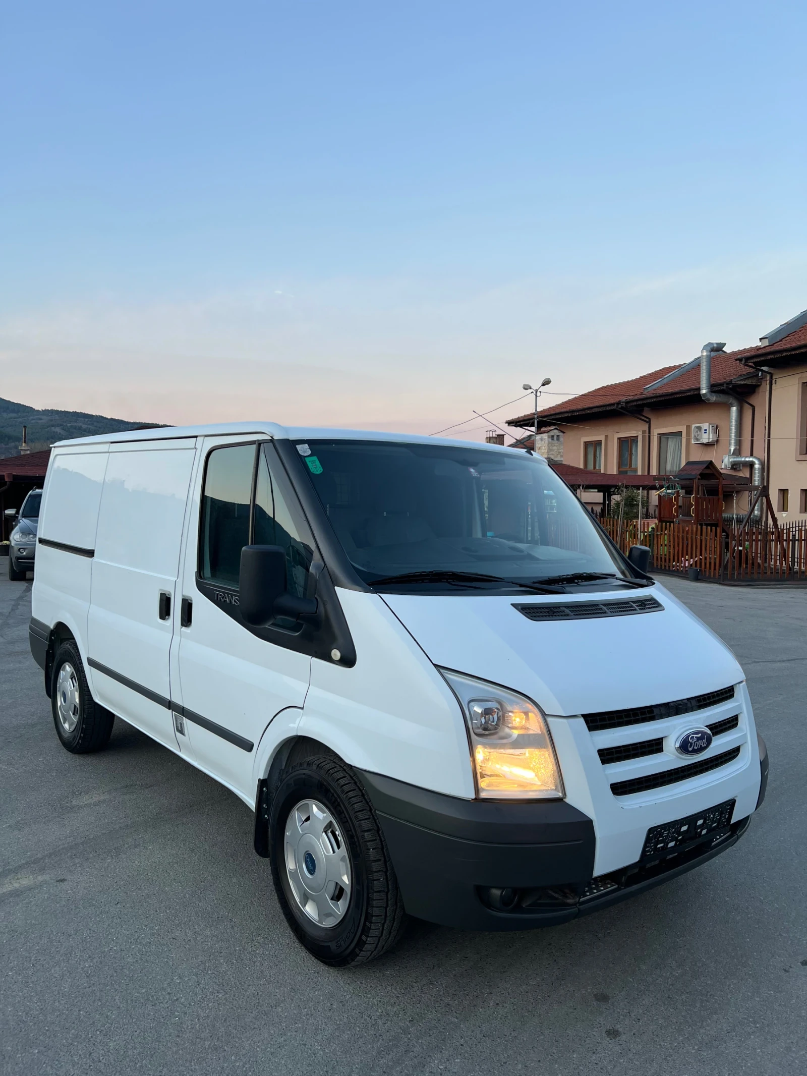 Ford Transit Климатик* 6ск.* 203хил.* Темпомат, снимка 3 - Бусове и автобуси - 53739383