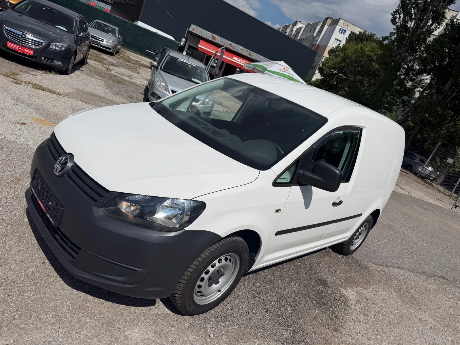 VW Caddy 1.2 TSI Климатик Euro 5, снимка 8 - Бусове и автобуси - 53994712