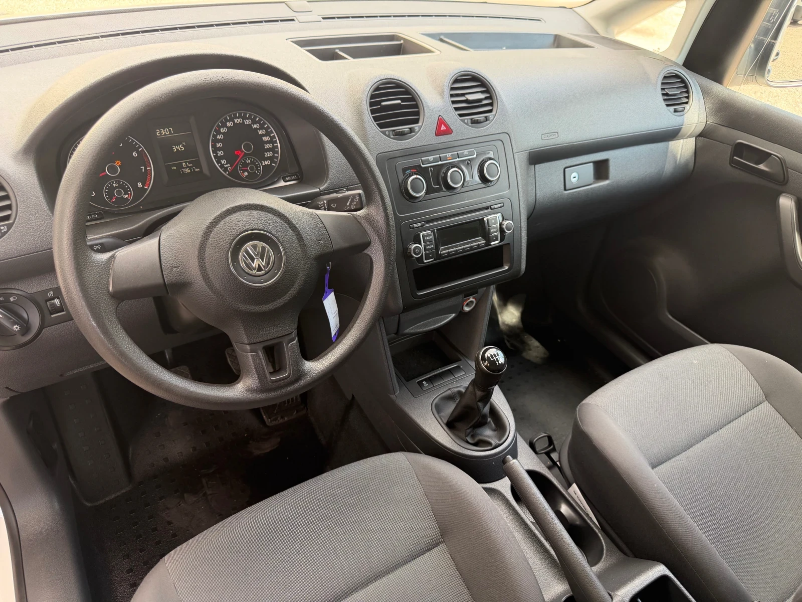VW Caddy 1.2 TSI Климатик Euro 5, снимка 9 - Бусове и автобуси - 53994712