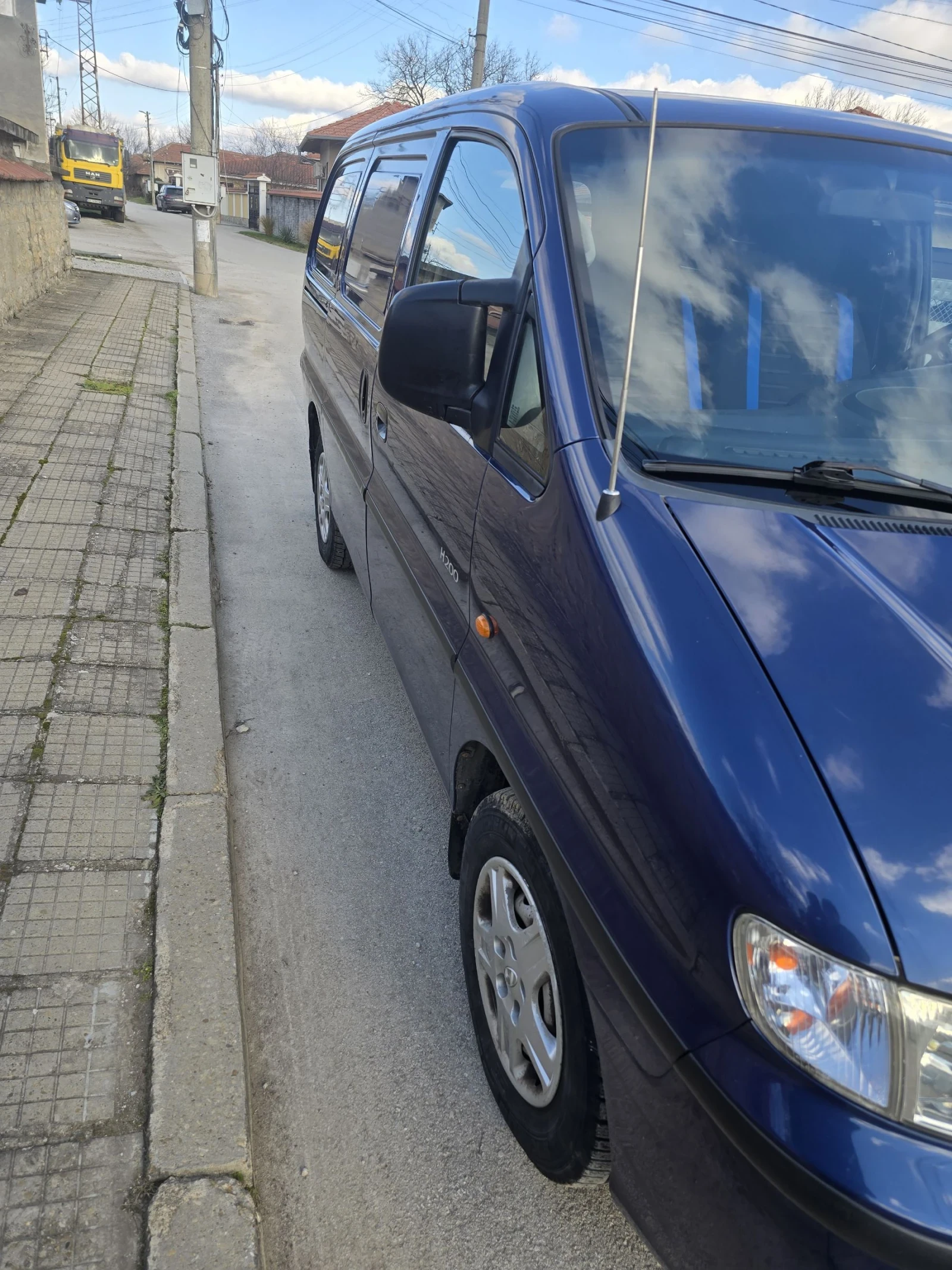 Hyundai H1 2.5, снимка 3 - Бусове и автобуси - 54493781