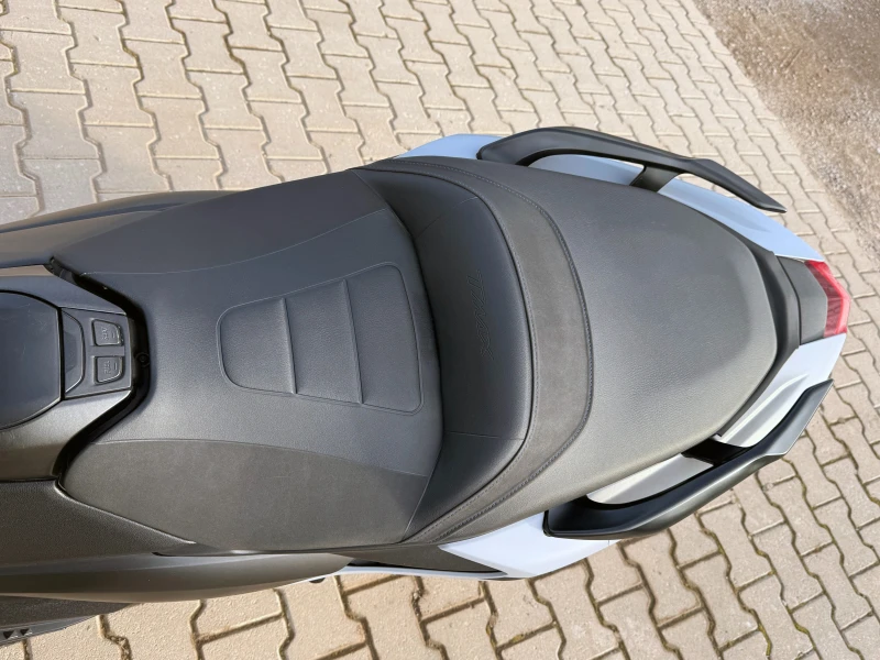 Yamaha T-max 560 Facelift MIVV FULL LED, снимка 8 - Мотоциклети и мототехника - 52831033