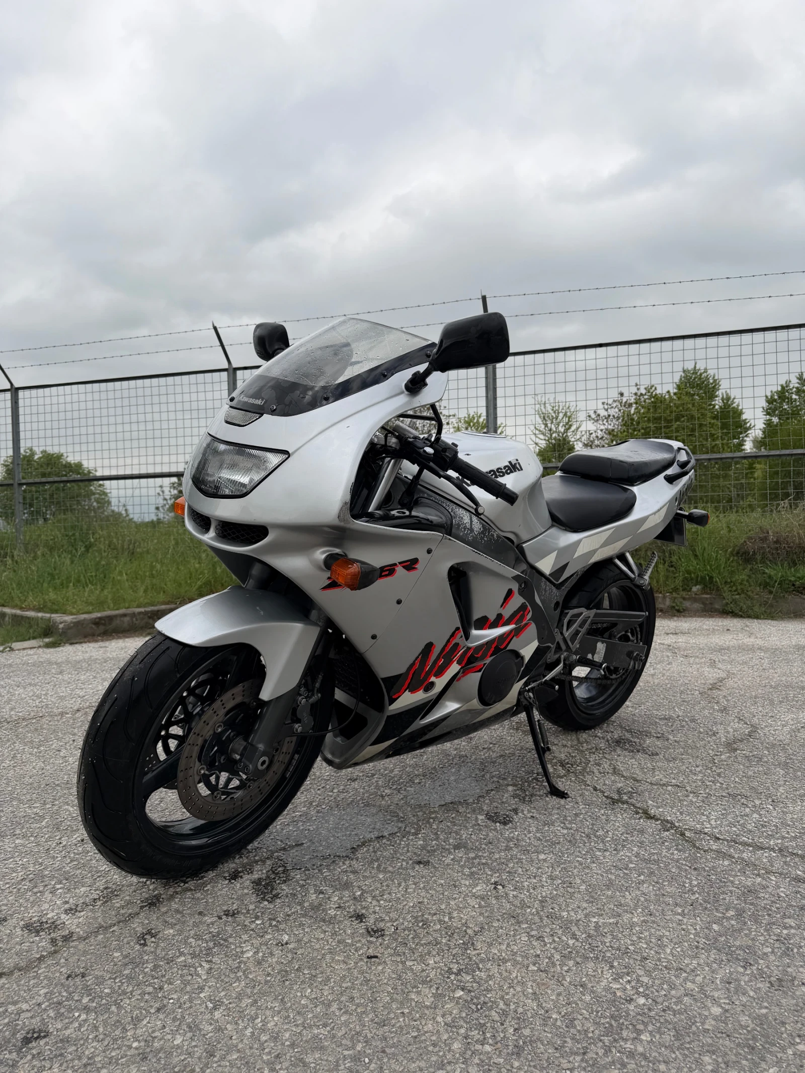 Kawasaki Zxr ZX6R