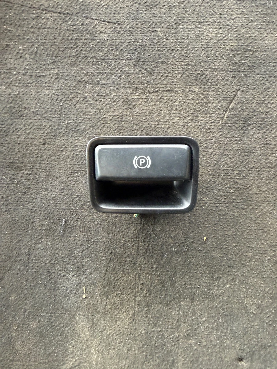 Електронен бутон копче за ръчна спирачка за Mercedes GLA X156 A2469050451-1979