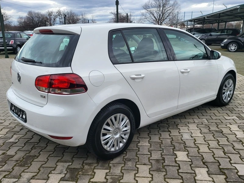 VW Golf 1.6 TDI 105к.с., снимка 7 - Автомобили и джипове - 44320485