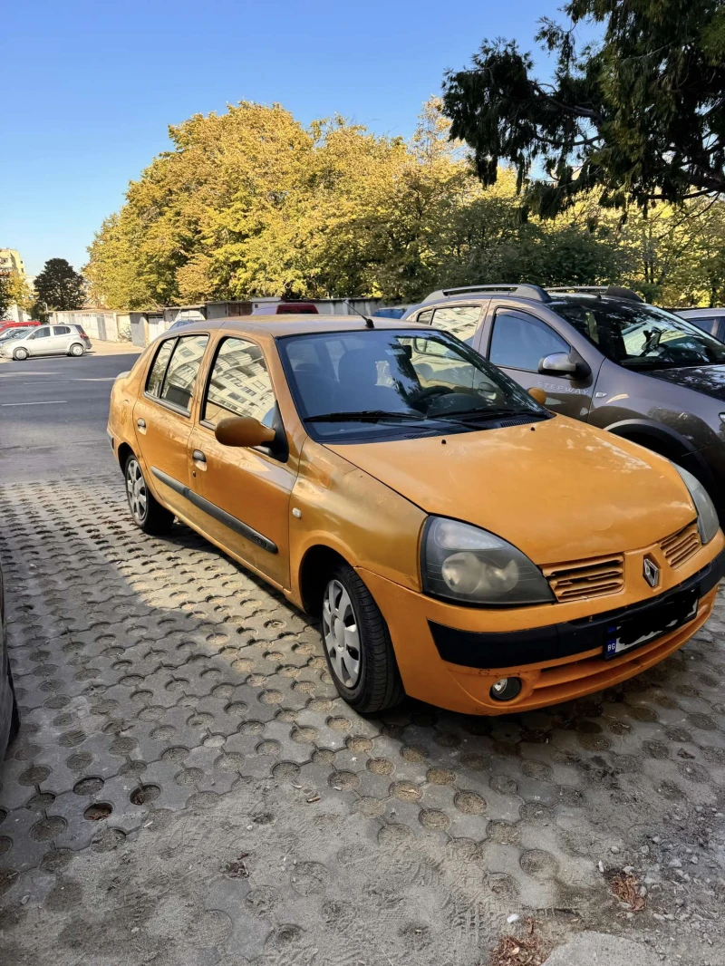 Renault Clio 1.6, снимка 1 - Автомобили и джипове - 47772200