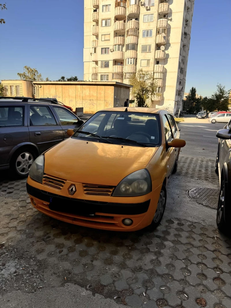 Renault Clio 1.6, снимка 2 - Автомобили и джипове - 47772200