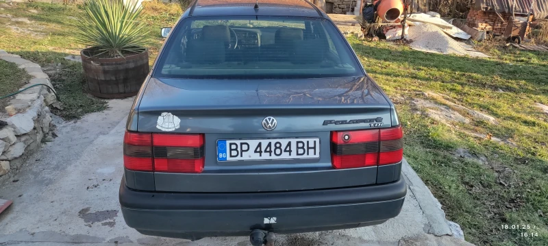 VW Passat 1.9тди, снимка 3 - Автомобили и джипове - 48732557