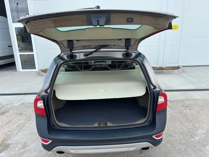 Volvo Xc70 2.4 D5 205к.с. AWD, снимка 12 - Автомобили и джипове - 51417777