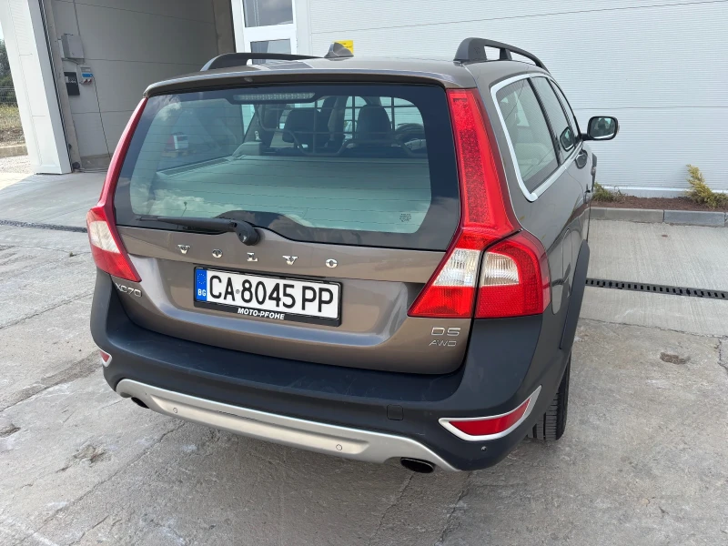Volvo Xc70 2.4 D5 205к.с. AWD, снимка 10 - Автомобили и джипове - 51417777