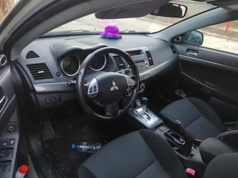 Mitsubishi Lancer Sportback , снимка 8 - Автомобили и джипове - 52423539