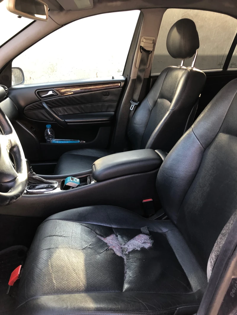 Mercedes-Benz C 220 2.2, снимка 15 - Автомобили и джипове - 52549766