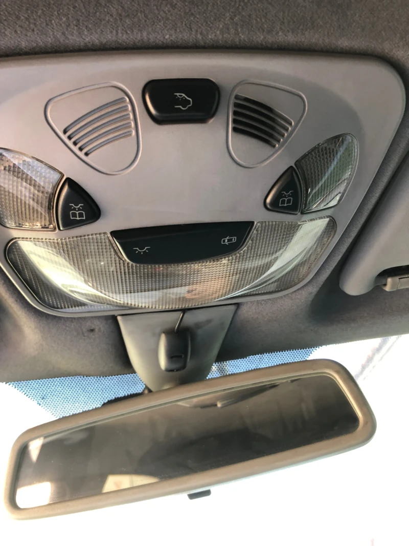 Mercedes-Benz C 220 2.2, снимка 10 - Автомобили и джипове - 52549766