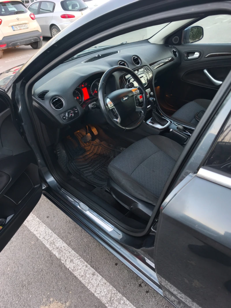 Ford Mondeo, снимка 13 - Автомобили и джипове - 52929322