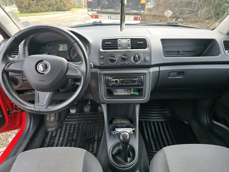 Skoda Fabia 1.2 Бензин/газ, снимка 11 - Автомобили и джипове - 53096090