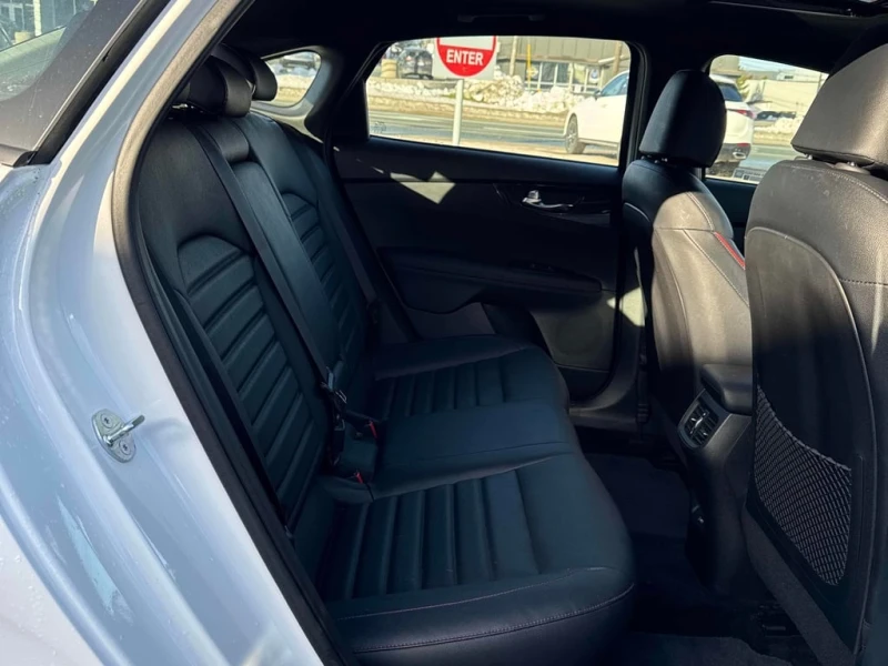 Kia Forte * GT * CARFAX * БЕЗ ПЪРВОНАЧАЛНА ВНОСКА, снимка 11 - Автомобили и джипове - 53097930