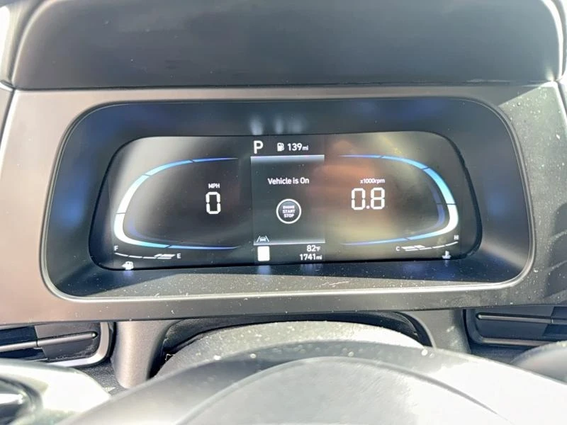 Hyundai Elantra, снимка 8 - Автомобили и джипове - 54706361