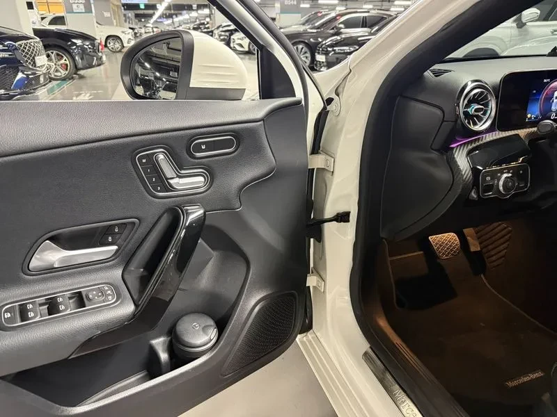 Mercedes-Benz A 220 Hatchback | Mobile.bg � ����������� 11