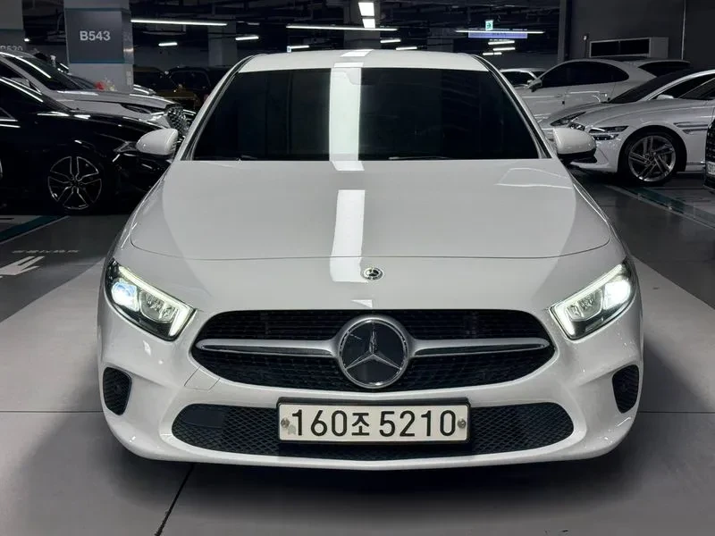 Mercedes-Benz A 220 Hatchback