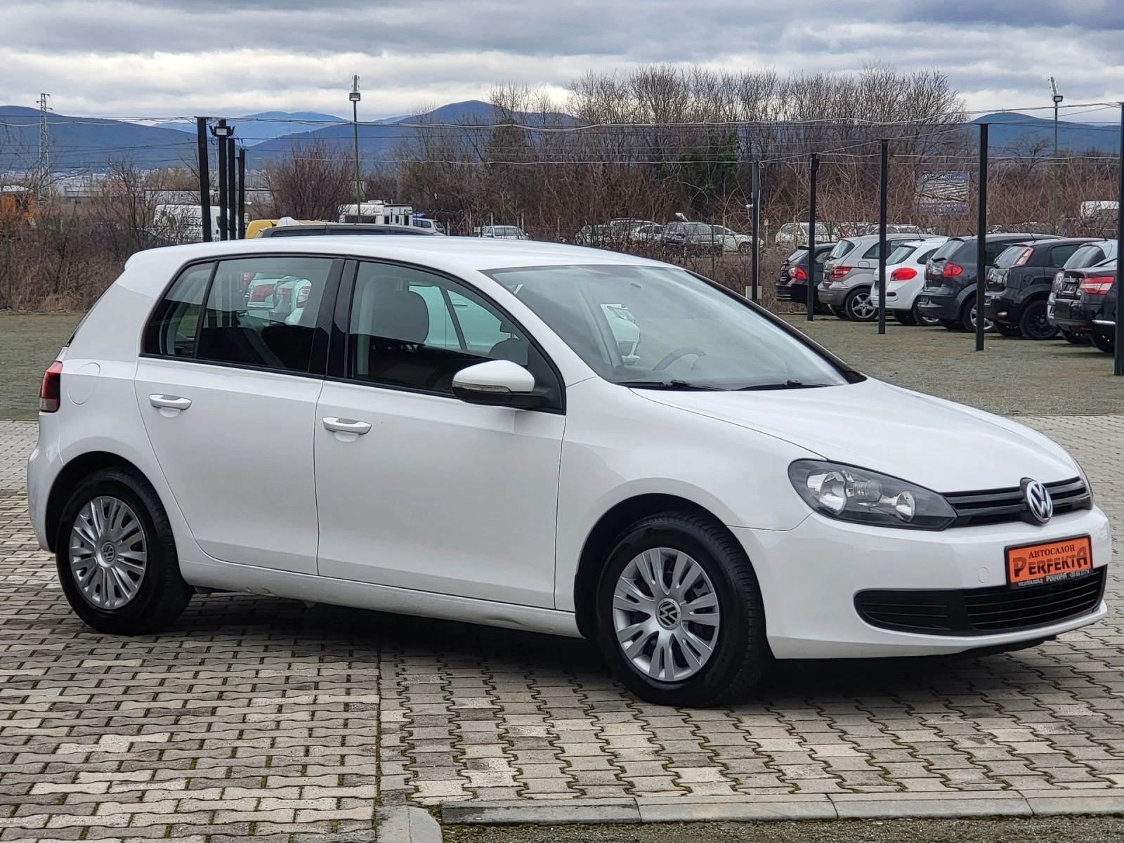 VW Golf 1.6 TDI 105к.с. - изображение 6